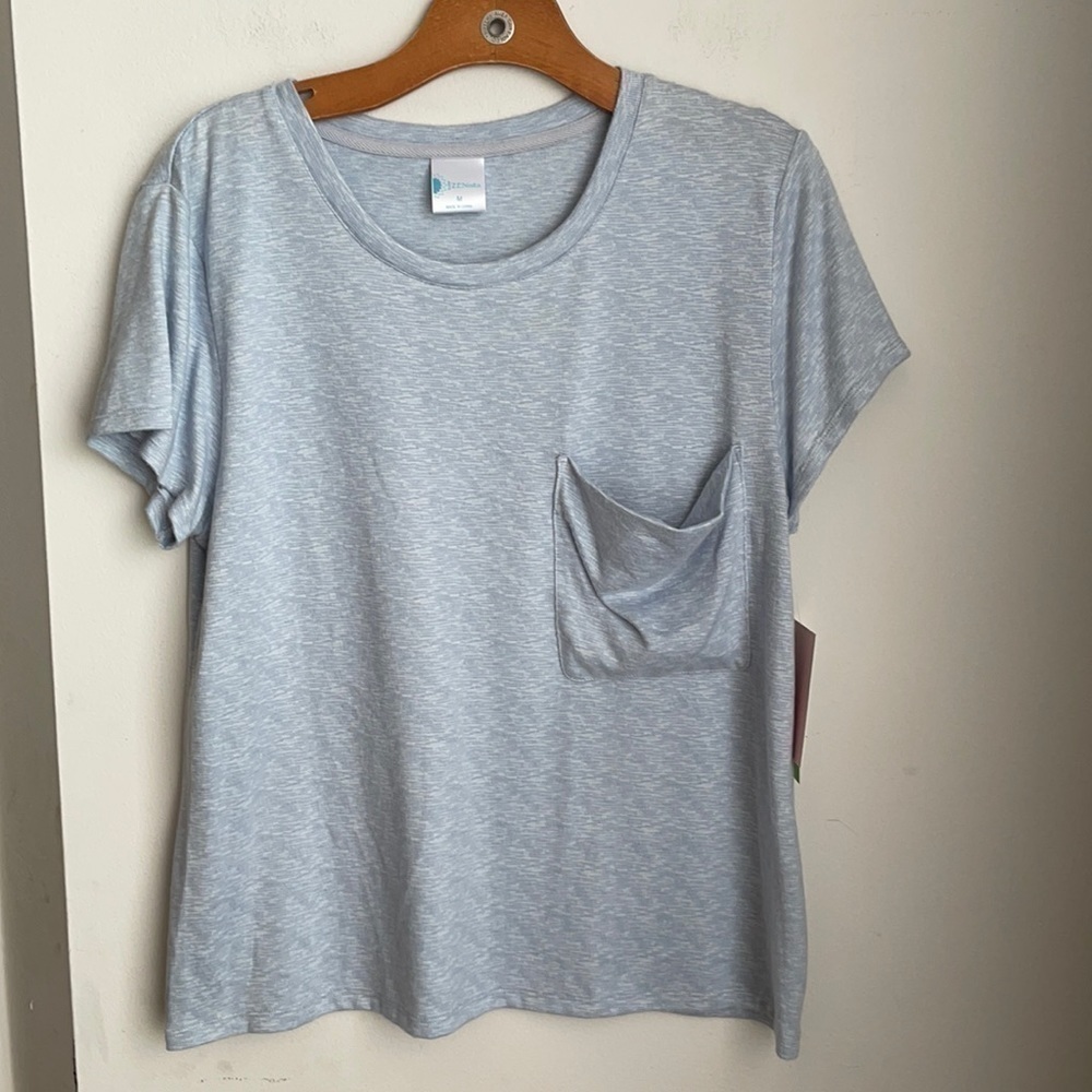❤️ 5/$35 Zenista sleep top blue M pocket scoop